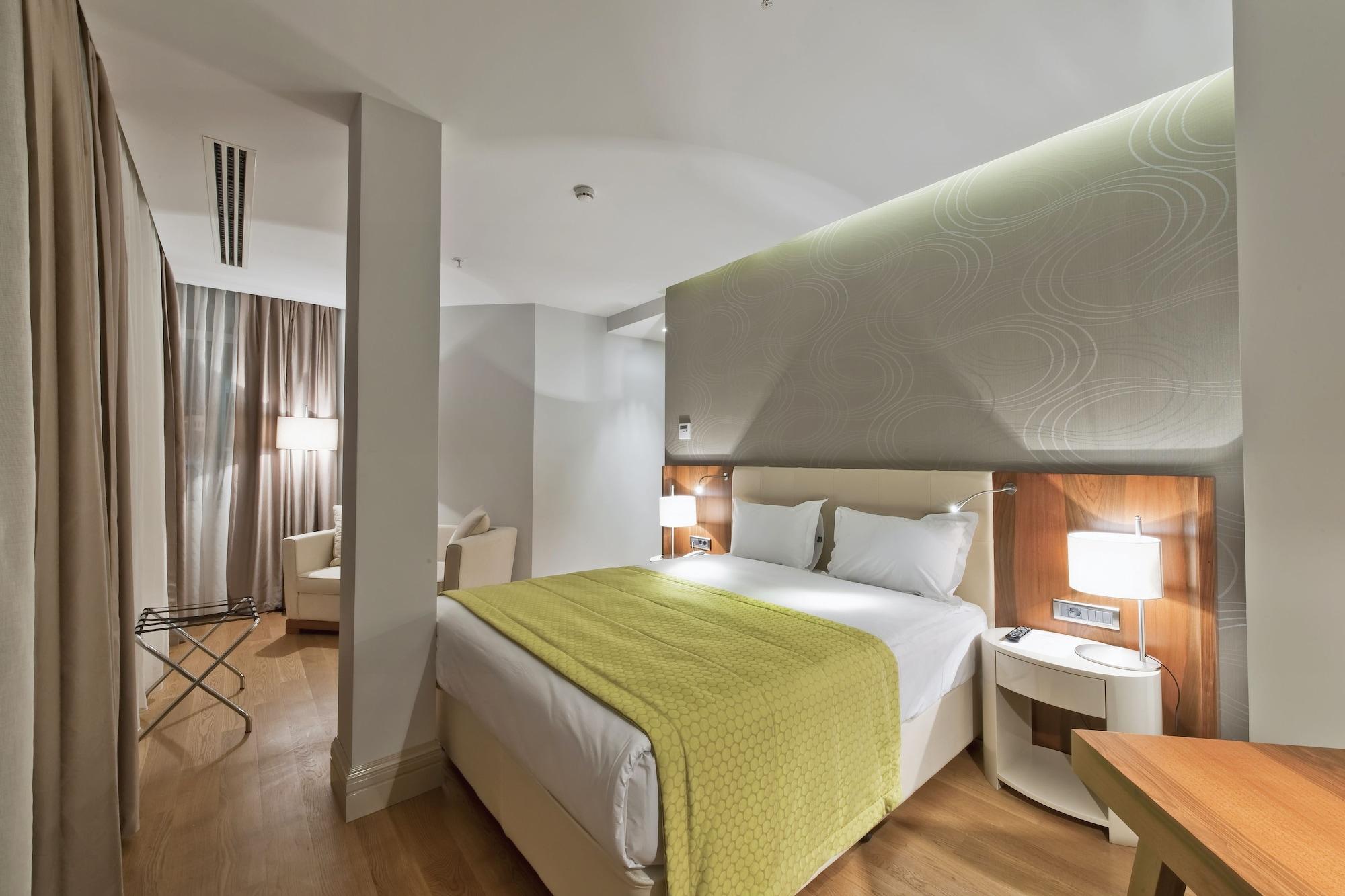 Four Points Flex By Sheraton Istanbul Taksim Square Zewnętrze zdjęcie