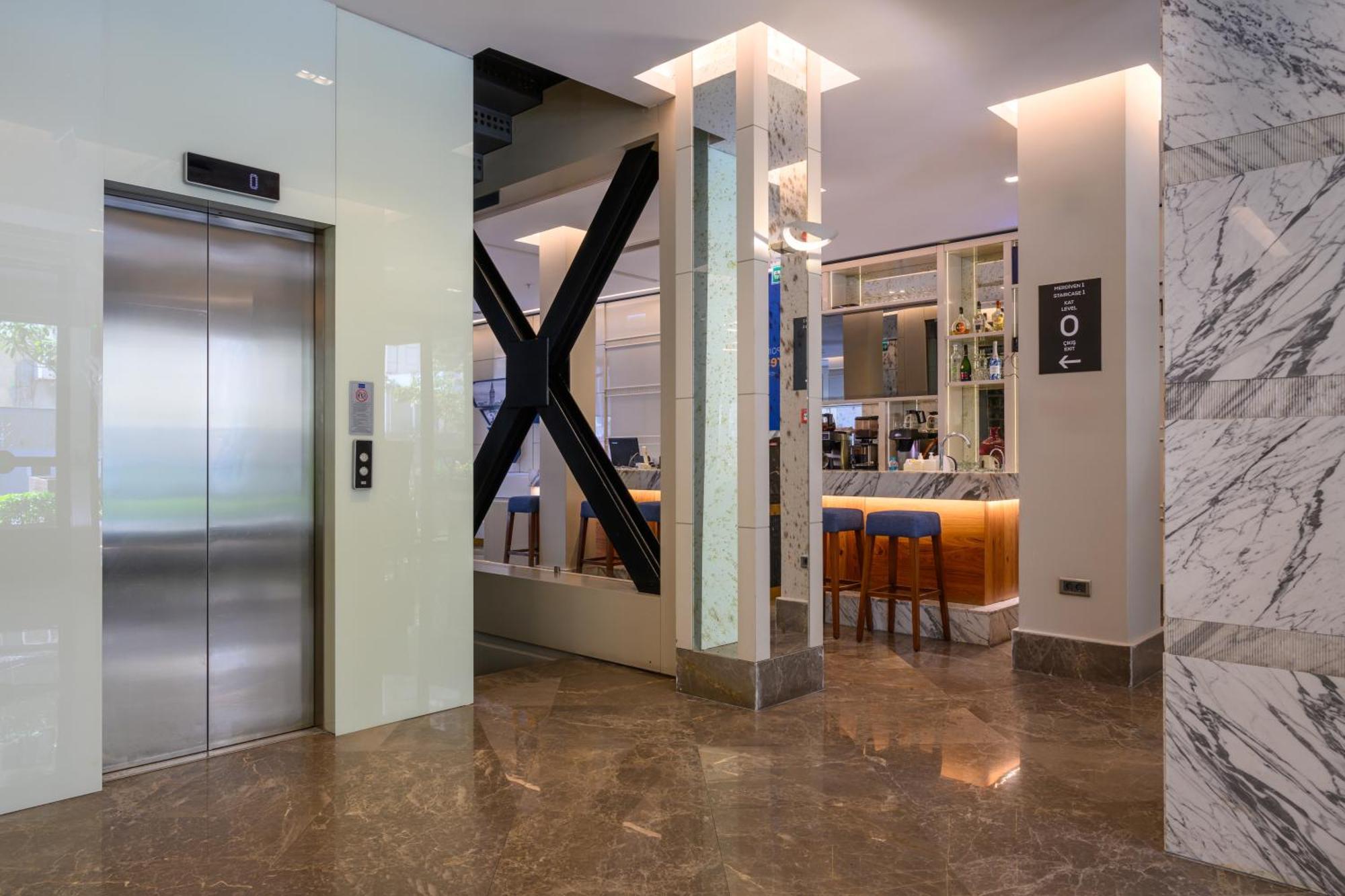Four Points Flex By Sheraton Istanbul Taksim Square Zewnętrze zdjęcie