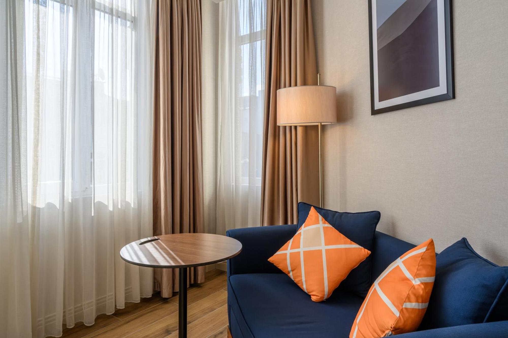 Four Points Flex By Sheraton Istanbul Taksim Square Zewnętrze zdjęcie