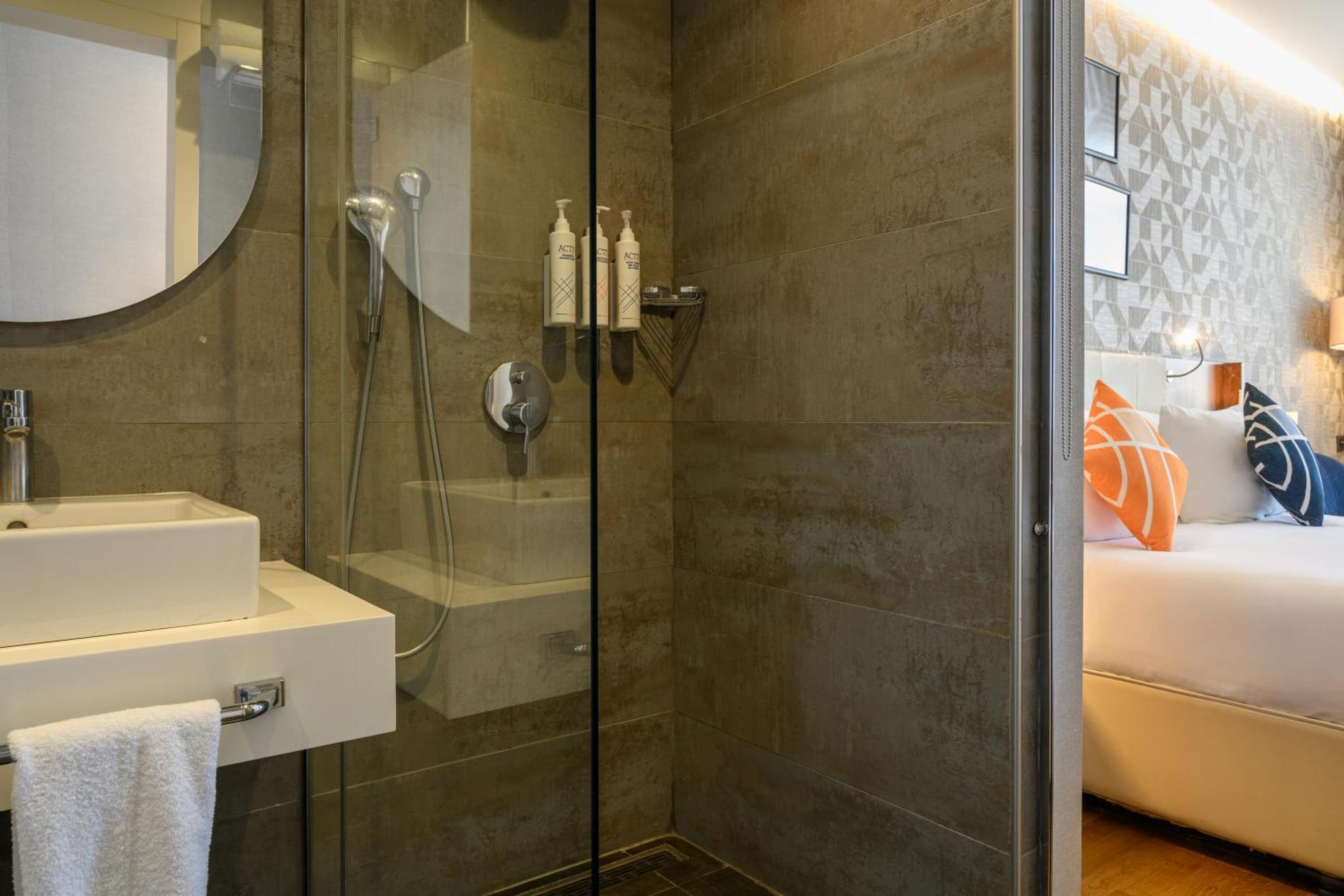 Four Points Flex By Sheraton Istanbul Taksim Square Zewnętrze zdjęcie