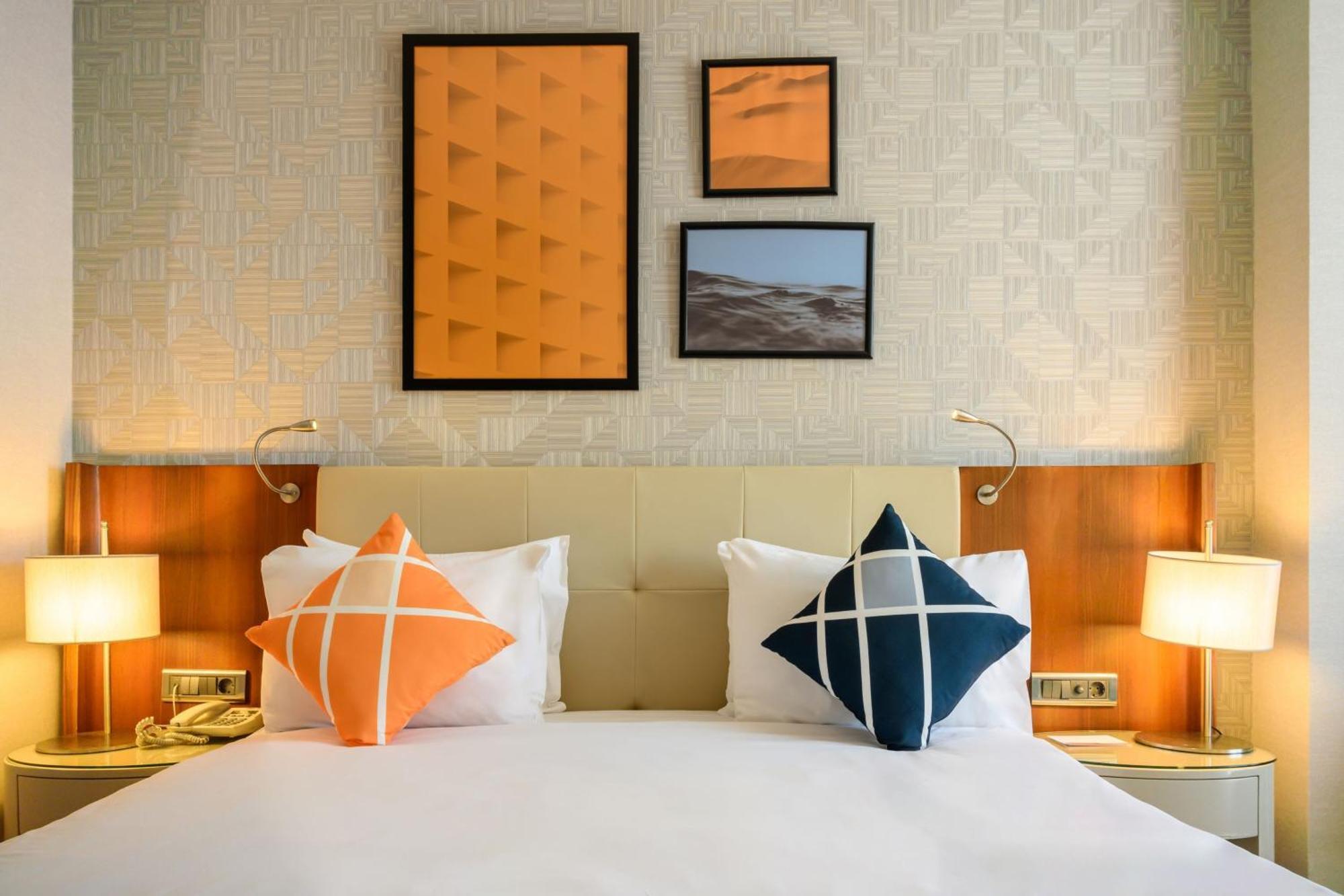 Four Points Flex By Sheraton Istanbul Taksim Square Zewnętrze zdjęcie