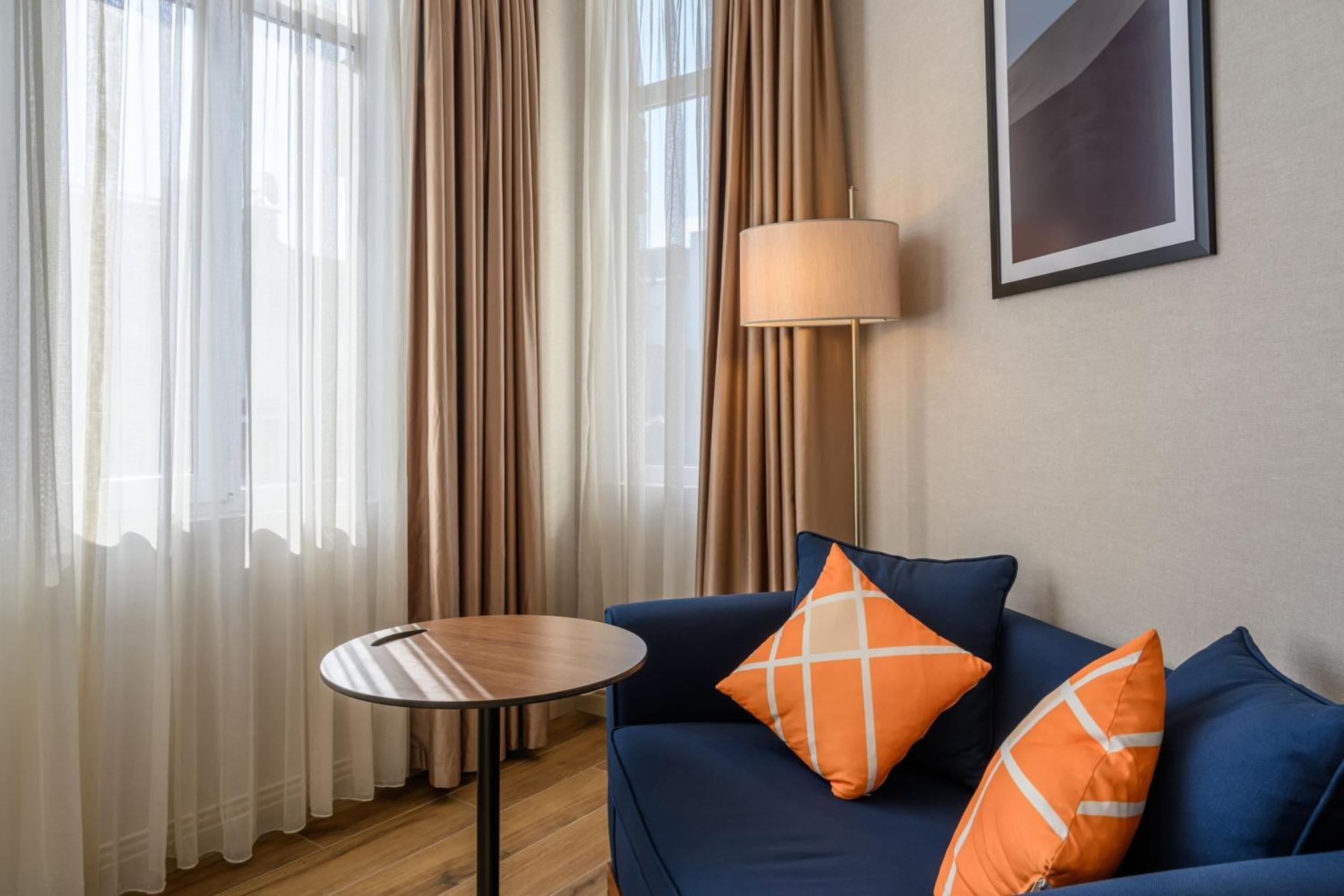 Four Points Flex By Sheraton Istanbul Taksim Square Zewnętrze zdjęcie