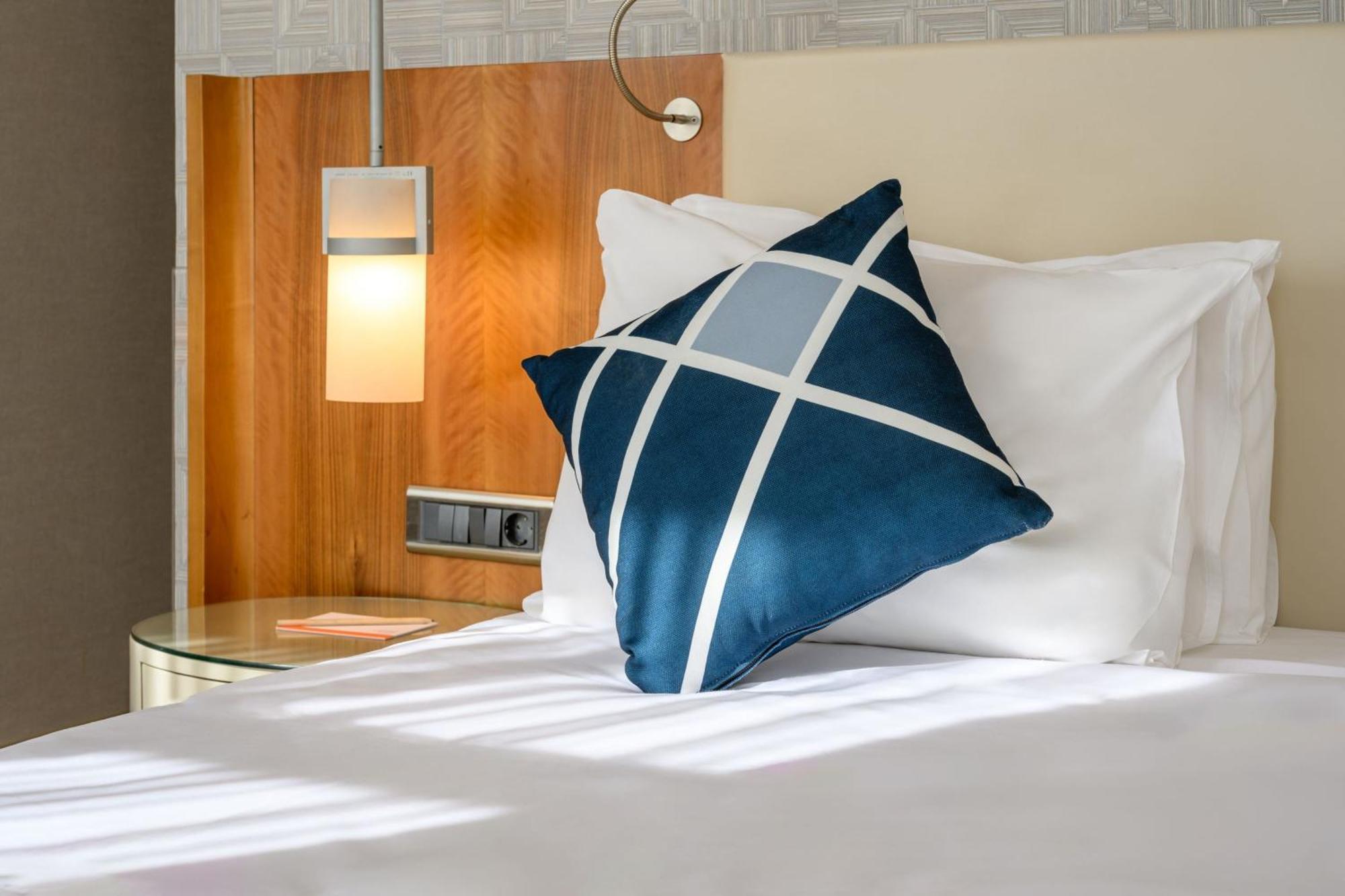 Four Points Flex By Sheraton Istanbul Taksim Square Zewnętrze zdjęcie