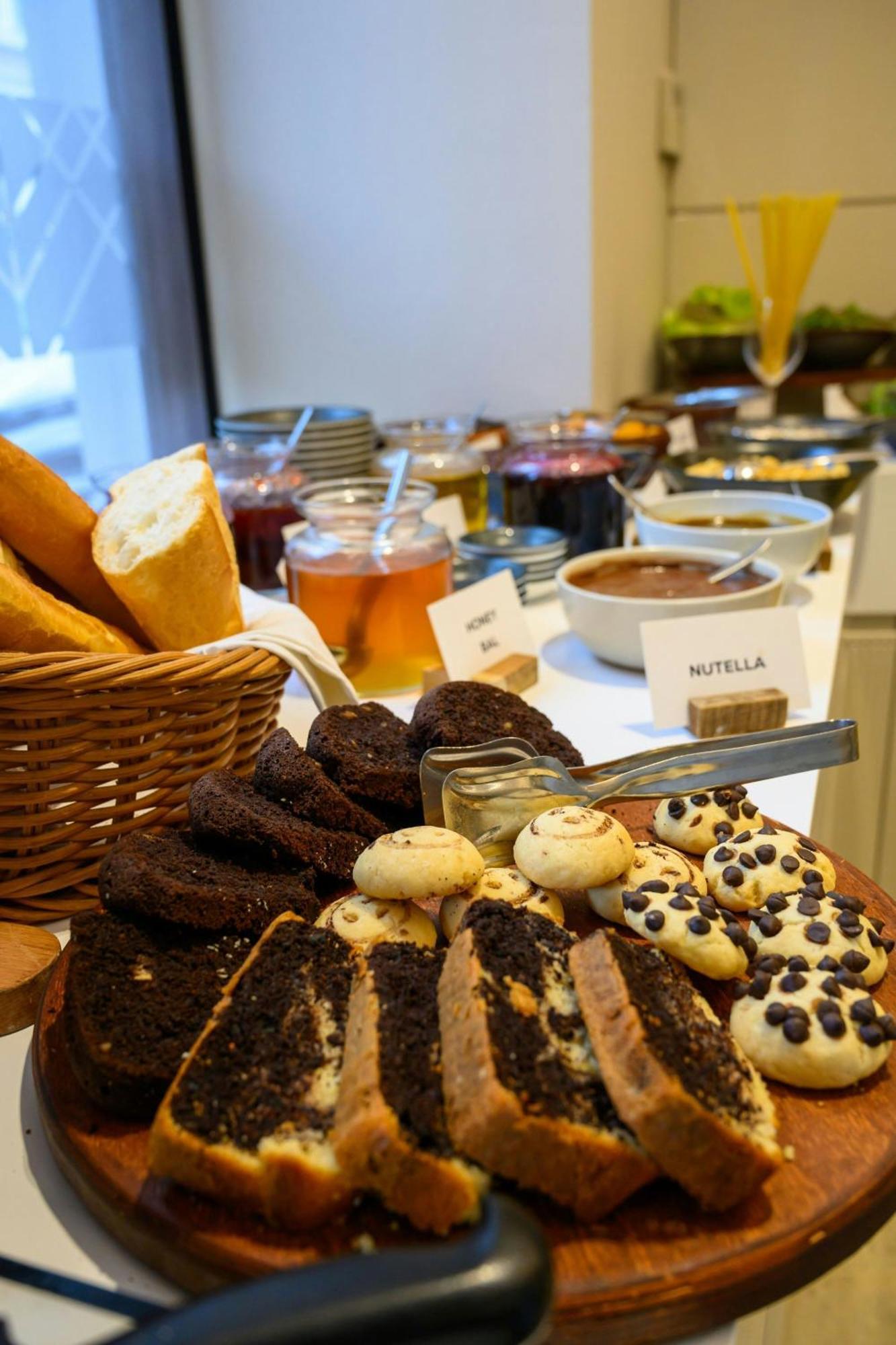 Four Points Flex By Sheraton Istanbul Taksim Square Zewnętrze zdjęcie